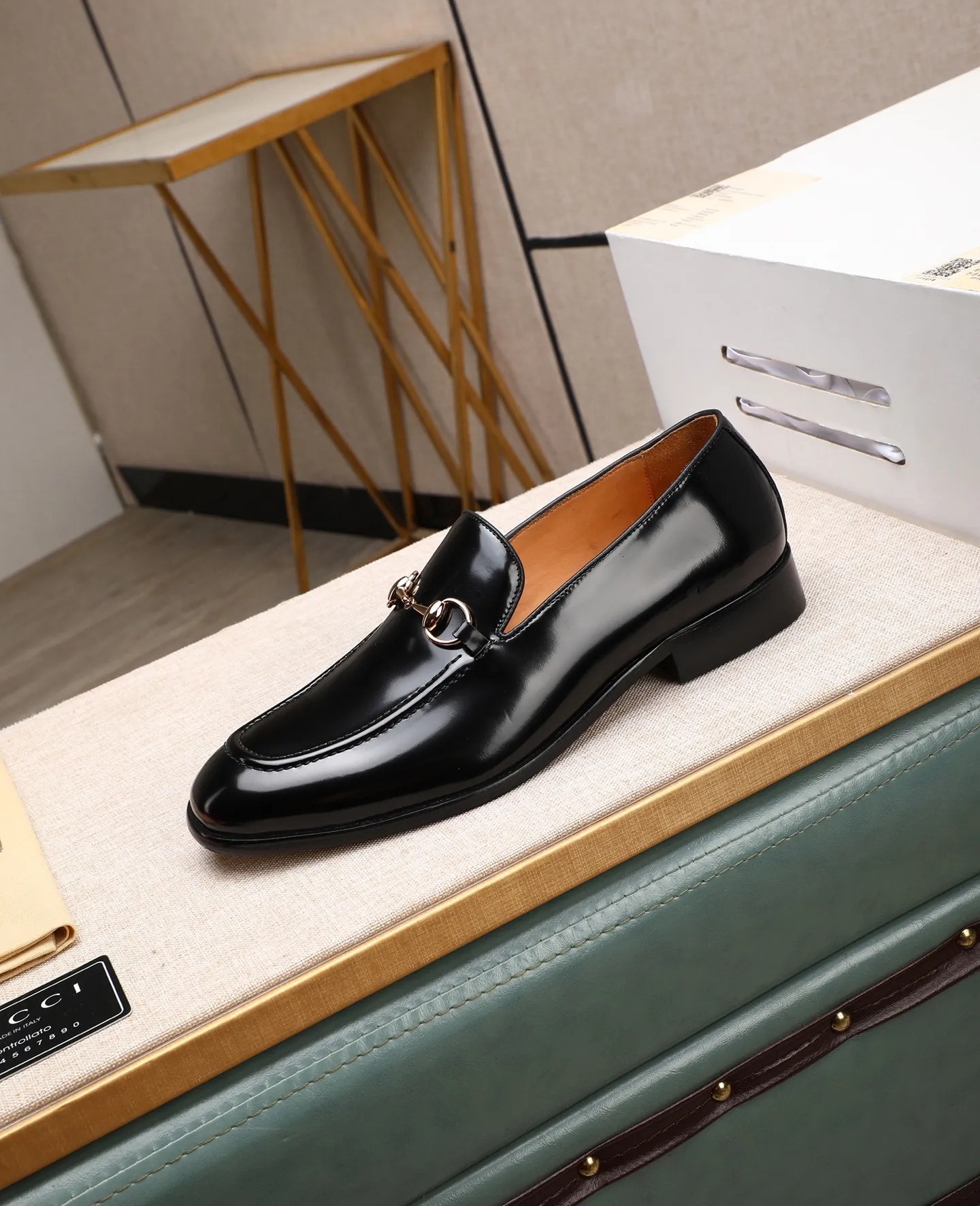 Men's shoes 💰620 📛📛Original version (water-dyed cowhide) Gucci GUCCI official website formal shoes 🌀 Italy 🇮🇹 imported cowhide ➕ top imported water-dyed cowhide lining 💋 fine handmade original bottom, the real thing looks better when photographed in person Standard size 39-44 (38 45 customized)